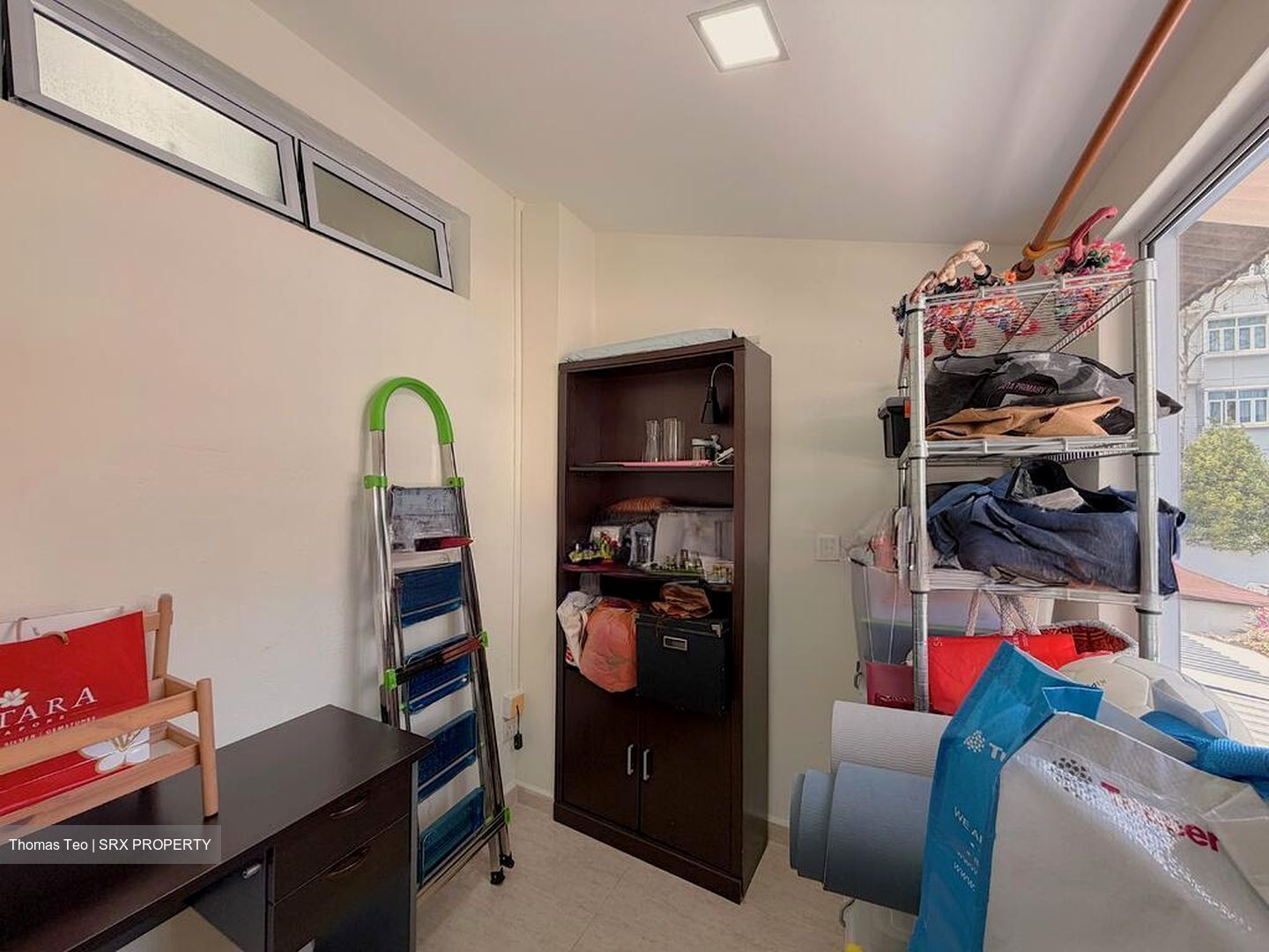 Saint Michael's Road (D12), Terrace #565823791
